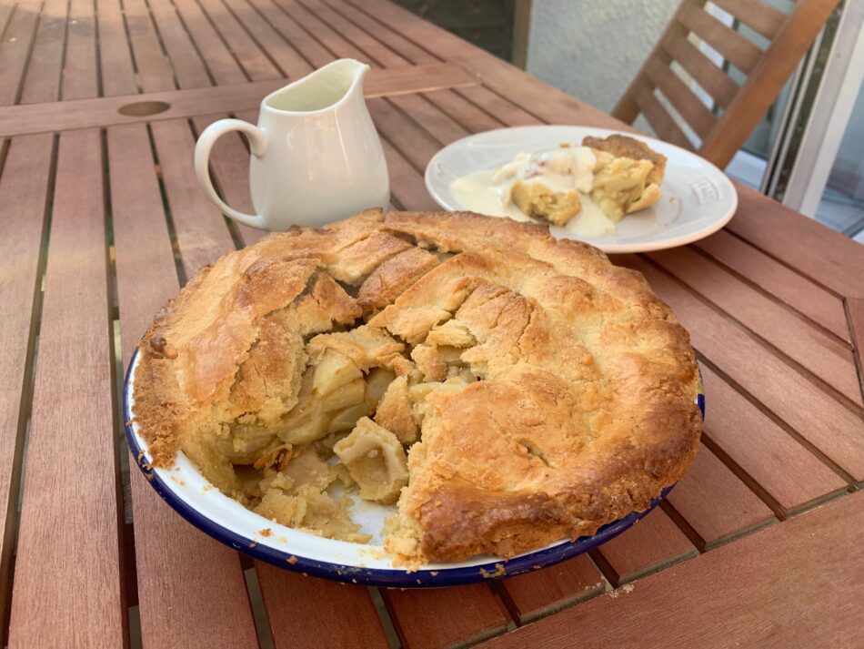 autumnal apple pie with custard